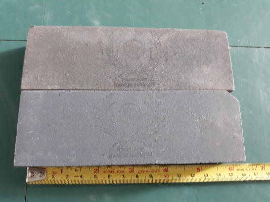 ขายหินลับมีดตรารวงข้าวMADE IN GERMANY.ใหม่เก่าเก็บมีตำหนิบิ่นมุม