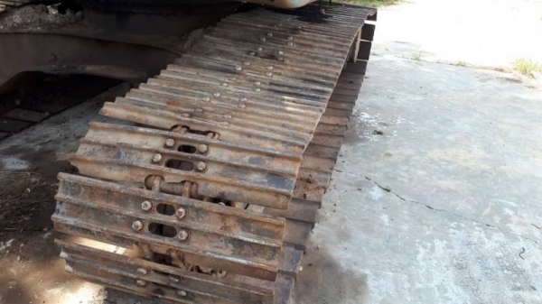 ขาย 650,000 KOBELCO sk 200-5 super ไฟฟ้าครบ เครื่องดี ปั้มแรง เอวแน่น ช่างล่างดี เอกสารแจ้งจำหน่าย รถอยู่ อุดร 090-772-3710 090-772-3708