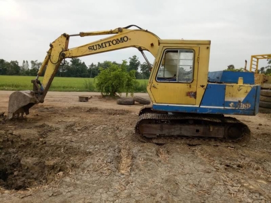 ขาย 275,000 SUMITOMO 60 LS1600 F1 เครื่องดี ปั้มดี เอวแน่น ช่วงล่างเต็ม รถพร้อมใช้ เอกสารเล่มทะเบียน รถอยุ่ อยุธยา 090-772-3710 090-772-3708