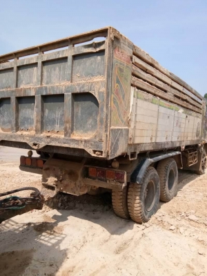 ขาย 1,280,000 บาท ISUZU DECA 270 ปี 46 (แม่ดั้ม-ลูกดั้ม 3 คาน ) เครื่องดี เกียร์ดี สภาพพร้อมใช้ เอกสารเล่มทะเบียน รถอยู่ จ.ศรีสะเกษ 090-772-3710 090-772-3708