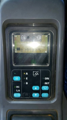 ขาย 1,190,000 KOMATSU pc 200-7 ไฟฟ้าครบ เครื่องดี ปั้มแรง เอวแน่น ช่วงล่างดี เอกสารอินวอยทร์ รถอยู่ ปทุมธานี 090-772-3710 090-772-3708