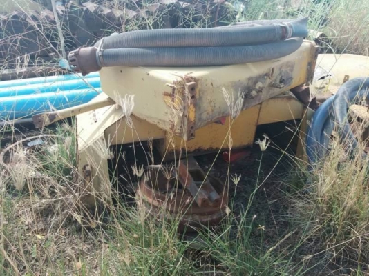 ขายตามสภาพ 199,000  CATTERPILAR D5 เครื่อง 44V ฮาฟเสีย 1 ข้าง  เอกสารชื้อขาย สินค้าอยู่  นครราชสีมา 090-772-3710 090-772-3708