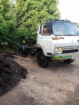 ขาย 195,000 บาท ISUZU JCM (คัสชีหน้ายาว) 1 เพลา เครื่อง 6BD1-165 แรง หัวบาง (เขียนแบบลงเล่มแล้ว) ยางดี คัสชีสวย เอกสารเล่มทะเบียน  สินค้าอยู่  ราชบุรี โทร090-772-3708,090-772-3710