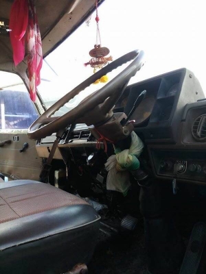 ขาย 195,000 บาท ISUZU JCM (คัสชีหน้ายาว) 1 เพลา เครื่อง 6BD1-165 แรง หัวบาง (เขียนแบบลงเล่มแล้ว) ยางดี คัสชีสวย เอกสารเล่มทะเบียน  สินค้าอยู่  ราชบุรี โทร090-772-3708,090-772-3710