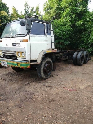 ขาย 195,000 บาท ISUZU JCM (คัสชีหน้ายาว) 1 เพลา เครื่อง 6BD1-165 แรง หัวบาง (เขียนแบบลงเล่มแล้ว) ยางดี คัสชีสวย เอกสารเล่มทะเบียน  สินค้าอยู่  ราชบุรี โทร090-772-3708,090-772-3710