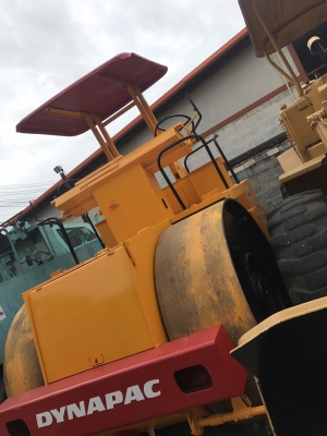 ขาย รถบด3ล้อเหล็ก Dynapac CS12 ขนาด12ตัน สภาพพร้อมใช้งาน ขาย รถบด3ล้อเหล็ก Dynapac CS12 ขนาด12ตัน สภาพพร้อมใช้งาน