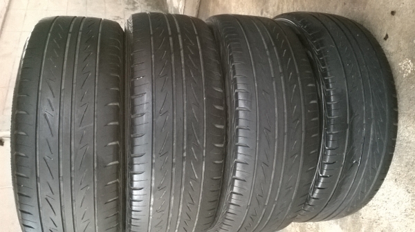 ยางBRIDGESTONE 195 50 16ปี14 จำนวน1ชุด ยางไม่กินข้างสภาพok ราคา2300บาท โทร0924462525โส