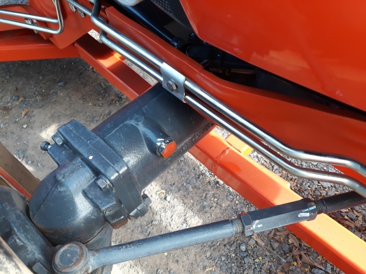 ขายรถไถL3608spปี58มีผาลพรวนพร้อมใช้งานครับ