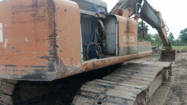 HITACHI EX200-1 สภาพใช้งานได้ดี บูชโช่ โลนเลอร์ไม่แตก เครื่องปั้มดี อยู่ภาคอิสาน ราคา350,000บ. สนใจ 0835601591 หรือ 0903494058 HITACHI EX200-1 สภาพใช้งานได้ดี บูชโช่ โลนเลอร์ไม่แตก เครื่องปั้มดี อยู่ภาคอิสาน ราคา350,000บ. สนใจ 0835601591 หรือ 0903494058