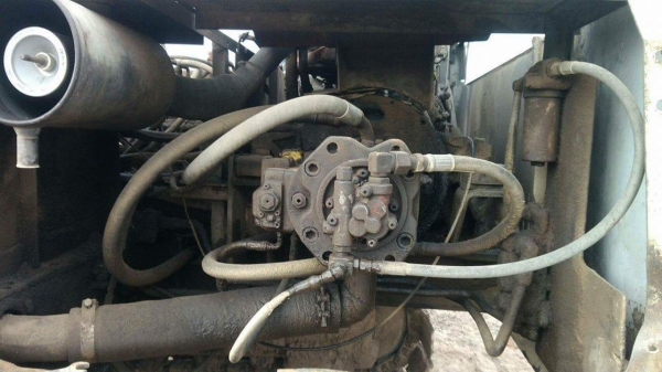 HITACHI EX200-1 สภาพใช้งานได้ดี บูชโช่ โลนเลอร์ไม่แตก เครื่องปั้มดี อยู่ภาคอิสาน ราคา350,000บ. สนใจ 0835601591 หรือ 0903494058 HITACHI EX200-1 สภาพใช้งานได้ดี บูชโช่ โลนเลอร์ไม่แตก เครื่องปั้มดี อยู่ภาคอิสาน ราคา350,000บ. สนใจ 0835601591 หรือ 0903494058