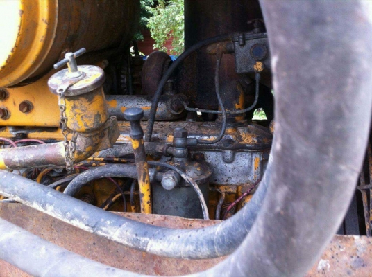 เครื่องจักรกลหนัก แทรกเตอร์ KOMATSU D40 สภาพใช้งานได้ รถอยู่อิสาน ราคา110,000บ. สนใจ 0835601591 หรือ 0903494058 เครื่องจักรกลหนัก แทรกเตอร์ KOMATSU D40 สภาพใช้งานได้ รถอยู่อิสาน ราคา110,000บ. สนใจ 0835601591 หรือ 0903494058