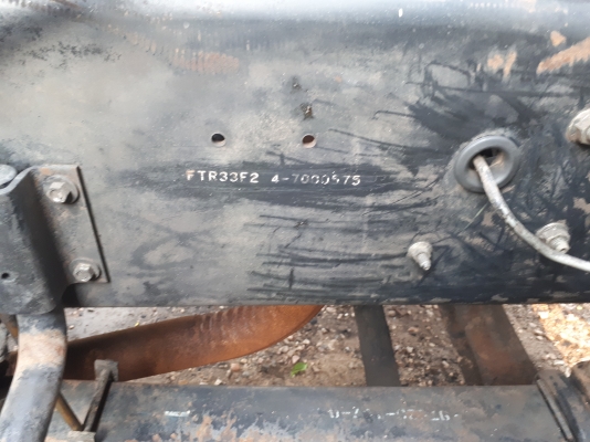 รถหกล้อหัวลาก