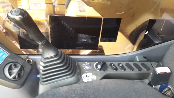 ขายรถแบ็คโฮ KOMATSU PC200-8N1 สเปคญี่ปุ่นแท้ มีกล้องมองหลัง สภาพดีมาก