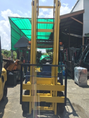 forkliftมือสองkomatsuดีเซลสภาพดีพร่อมใช้งาน