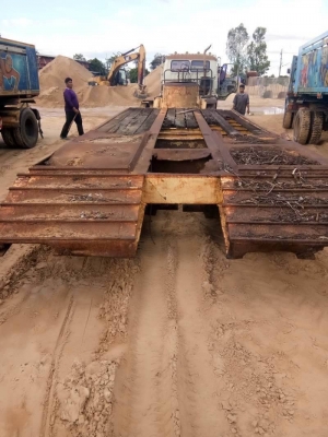 ขาย 145,000 บาท (ไม่มีเล่ม) โลเบต USA ยาว 12 เมตร กว้าง 3 เมตร สภาพพอใช้  สินค้าอยู่  ศรีสะเกษ โทร090-772-3708,090-772-3710