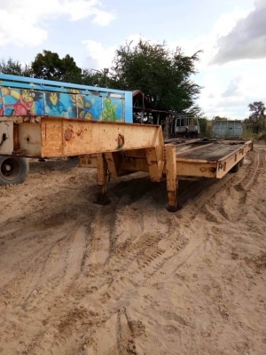 ขาย 145,000 บาท (ไม่มีเล่ม) โลเบต USA ยาว 12 เมตร กว้าง 3 เมตร สภาพพอใช้  สินค้าอยู่  ศรีสะเกษ โทร090-772-3708,090-772-3710