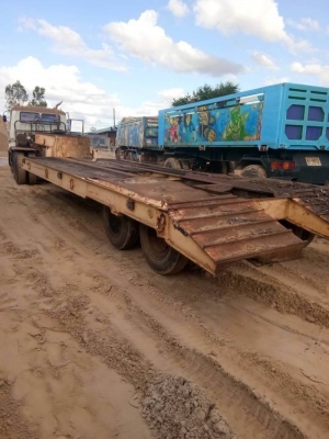 ขาย 145,000 บาท (ไม่มีเล่ม) โลเบต USA ยาว 12 เมตร กว้าง 3 เมตร สภาพพอใช้  สินค้าอยู่  ศรีสะเกษ โทร090-772-3708,090-772-3710