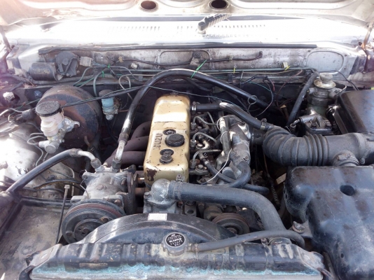 เครื่องอีซูซุฝาทอง และฝาเทา มีใบคุมใช้งานปกติ