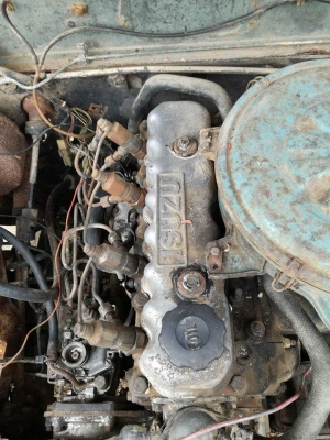 เครื่องอีซูซุฝาทอง และฝาเทา มีใบคุมใช้งานปกติ เครื่องอีซูซุฝาทอง และฝาเทา มีใบคุมใช้งานปกติ