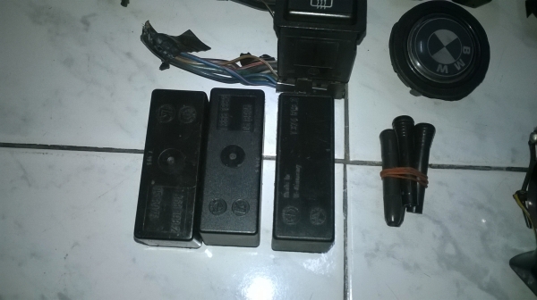 สวิทซ์กับกลอนต่างๆbmw e30