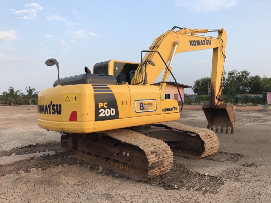 ขายด่วน!! Komatsu PC200-8MO ไมล์ ชั่วโมง 6,000 สภาพสวยค่ะ