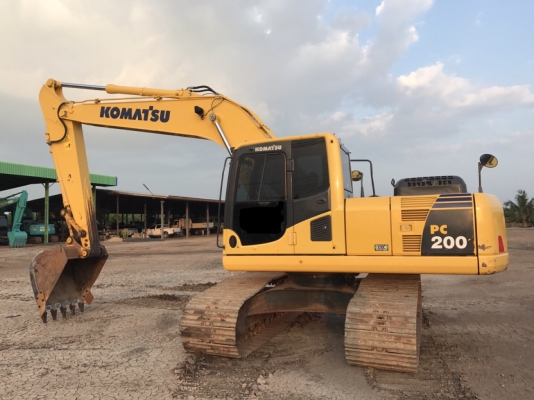ขายด่วน!! Komatsu PC200-8MO ไมล์ ชั่วโมง 6,000 สภาพสวยค่ะ
