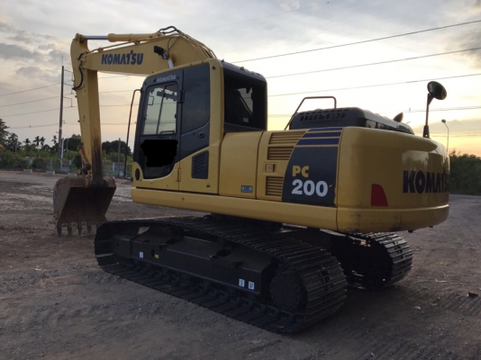 ขายด่วน!! Komatsu PC200-8MO ไมล์ ชั่วโมง 6,000 สภาพสวยค่ะ