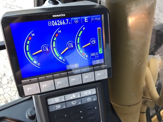 ขายด่วน!! Komatsu PC200-8MO ไมล์ ชั่วโมง 6,000 สภาพสวยค่ะ