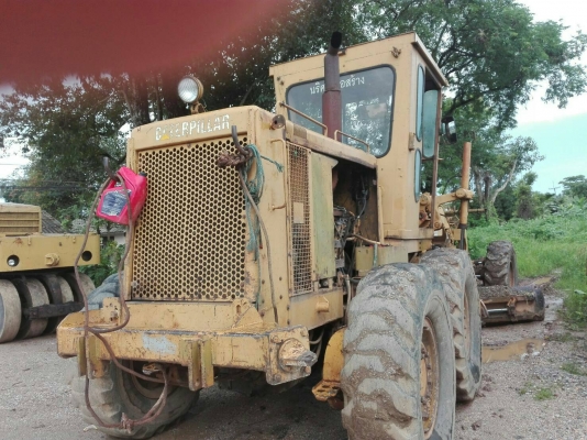 ขออนุขายรถ  เกรต 140G 81V CANADA ชีเรี่ยน 685 เอกสารพร้อมโอนรถพร้อมใช้งาน ราคา 1480000  สนใจติดต่อ 0853224877- 0988930465