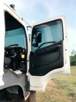 HINO S500 FM1ANLD เครื่อง 344 แรง ปี 57 ตัวแท้ #17,103 อ่างเนียมท่อ S กระบะดั้มพ์แม่ลูกสามมิตร ไมล์ 147,xxx  ยาง 90\% พื้นกะบะเรียบเนียน รถสวยเดิมไม่เคยเกิดเหุต เครื่องเกียร์ดี พร้อมใช้ทะเบียนพร้อมโอน