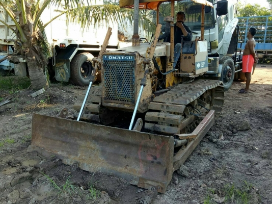 ขออนุขายรถ  D20-6พร้อมใช้งานคีนเป็ด  ทุกระบบ พร้อมใช้งานราคา 175000  สนใจติดต่อ 0853224877- 0988930465