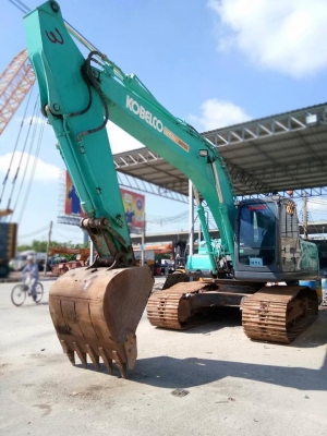 ขายรถแบ็คโฮ KOBELCO SK200-8 YN12 SuperX พร้อมไลน์หัวกระแทกใช้งาน 6 ชั่วโมง