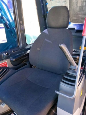 ขายรถแบ็คโฮ KOBELCO SK200-8 YN12 SuperX พร้อมไลน์หัวกระแทกใช้งาน 6 ชั่วโมง