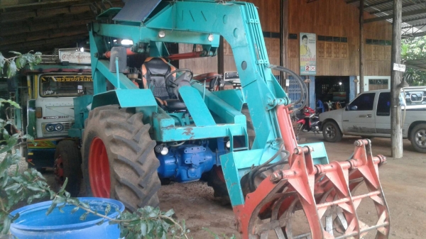 รถคีบอ้อย