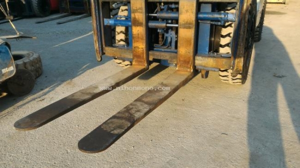 รถยก TOYOTA รุ่น 02-7FG28 รหัสสินค้า 81004705 โทร 081-8283376 www.nihonmono.com รถยก TOYOTA รุ่น 02-7FG28 รหัสสินค้า 81004705 โทร 081-8283376 www.nihonmono.com