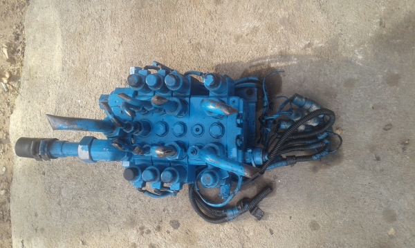 ขายชุดคอนโทนน้ำมันรถสไลย์ ไฟDC.24 4เเกน