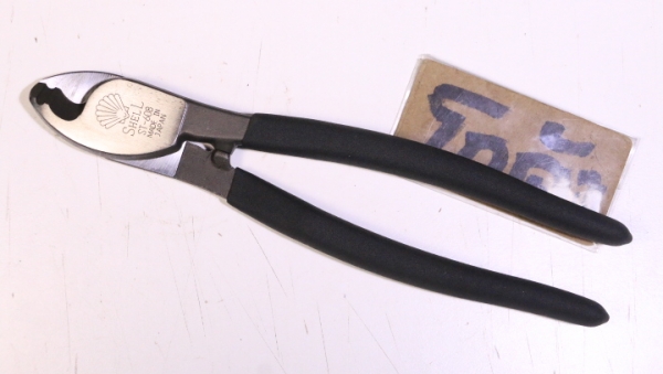 คีมตัดสายเคเบิล Shell ST-608 Made in Japan  (เก่าเก็บอยู่ในแพ็ค)
