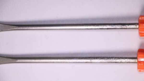 ไขควงแบน STANLEY (เก่าเก็บ)