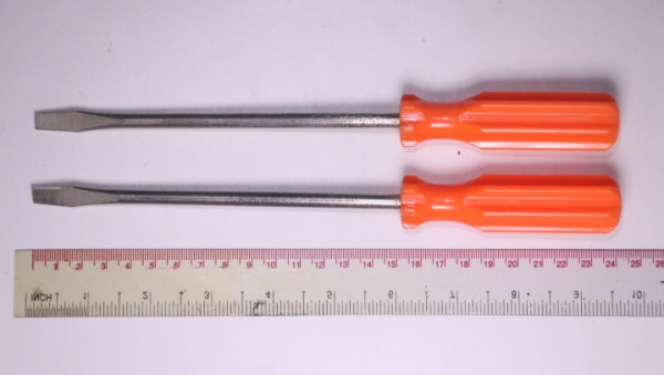 ไขควงแบน STANLEY (เก่าเก็บ)