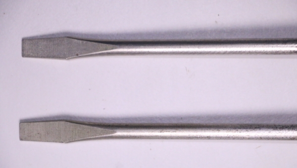 ไขควงแบน STANLEY (เก่าเก็บ)