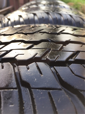 ยาง Dunlop 265 60 18 ปี16 ดอกเต็ม ไม่มีปะ เนื้อนิ่มๆ ใช้ยาว ราคาไม่แพง ยาง Dunlop 265 60 18 ปี16 ดอกเต็ม ไม่มีปะ เนื้อนิ่มๆ ใช้ยาว ราคาไม่แพง