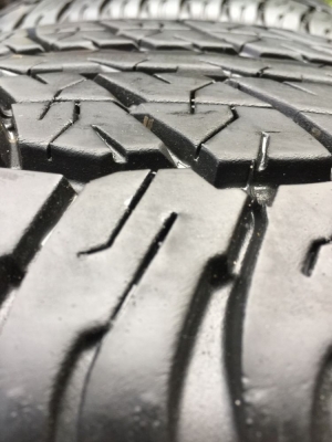 ยาง Dunlop 265 60 18 ปี16 ดอกเต็ม ไม่มีปะ เนื้อนิ่มๆ ใช้ยาว ราคาไม่แพง ยาง Dunlop 265 60 18 ปี16 ดอกเต็ม ไม่มีปะ เนื้อนิ่มๆ ใช้ยาว ราคาไม่แพง