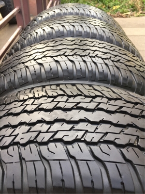 ยาง Dunlop 265 65 17 ปี16 ดอกเต็ม ไม่มีปะ เนื้อนิ่มๆ ใช้ยาว ราคาไม่แพง