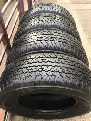 ยาง Dunlop 265 65 17 ปี16 ดอกเต็ม ไม่มีปะ เนื้อนิ่มๆ ใช้ยาว ราคาไม่แพง