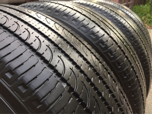 ยาง Yokohama 205 70 15 ปี16 ดอกเต็ม ไม่มีปะ เนื้อนิ่มๆ ใช้ยาว ราคาไม่แพง ยาง Yokohama 205 70 15 ปี16 ดอกเต็ม ไม่มีปะ เนื้อนิ่มๆ ใช้ยาว ราคาไม่แพง