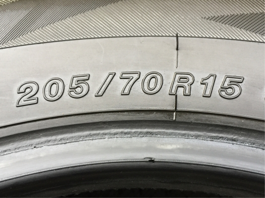 ยาง Yokohama 205 70 15 ปี16 ดอกเต็ม ไม่มีปะ เนื้อนิ่มๆ ใช้ยาว ราคาไม่แพง ยาง Yokohama 205 70 15 ปี16 ดอกเต็ม ไม่มีปะ เนื้อนิ่มๆ ใช้ยาว ราคาไม่แพง