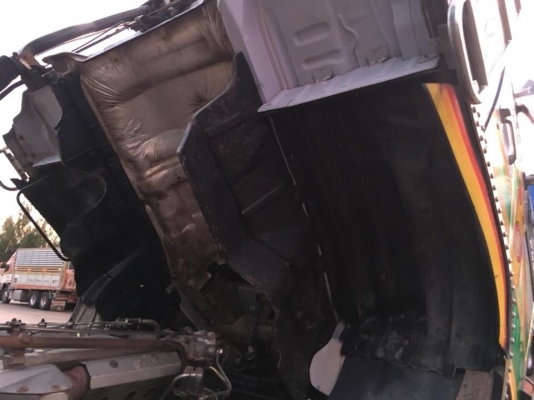 Hino 2K สมอเงิน เครื่อง K13D-240 แรง ปี 40 อู่ต.กิจไพศาล ไม่เคยลากลูก  เกียร์ธรรมดา สโลยกเดิมๆ ยางดีพร้อมใช้ หัวเดิมบาง ภายในสวยครบ