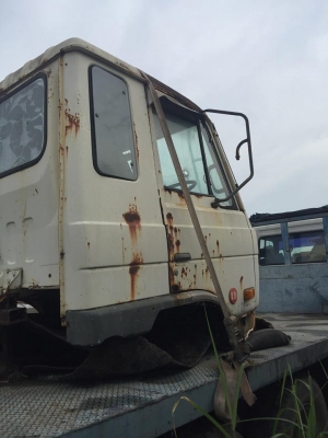 ขายหัวเก๋ง 6 ล้อ UD หัวนอกอุปกรณ์ข้างในอยู่ครบของอยู่สระบุรี 063-190-3017 ขายหัวเก๋ง 6 ล้อ UD หัวนอกอุปกรณ์ข้างในอยู่ครบของอยู่สระบุรี 063-190-3017
