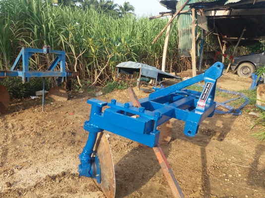 ขายหางยกล่องใส่รถไถใหญ่มี2อัน