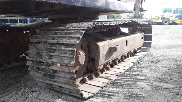 ขายรถแบ็คโฮ KOMATSU PC100-1 มีไลน์หัวกระแทก สภาพสวย ๆ เดิม ๆ เหมาะไปติดหัวคีบไม้